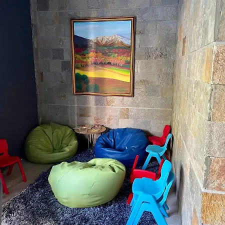 Pine Tree Studio, Gardens Appartement *